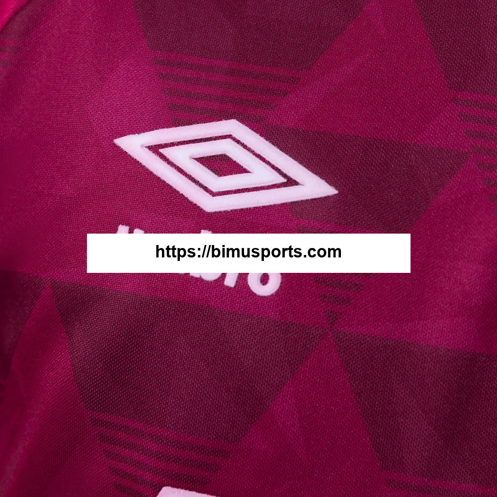 Camisola retrô do Aston Villa 19/98 Principal Stadium