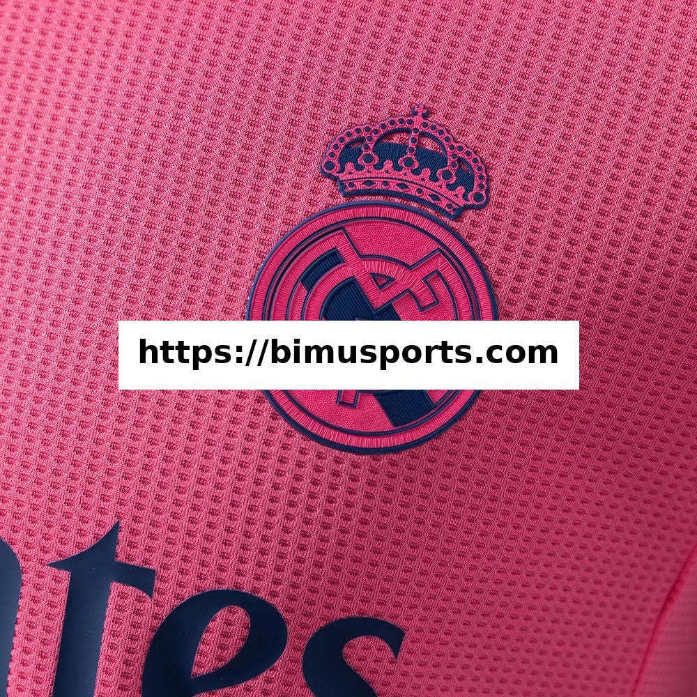 Camisola Real Madrid 2021 Versão de Jogador Retro Alternativa
