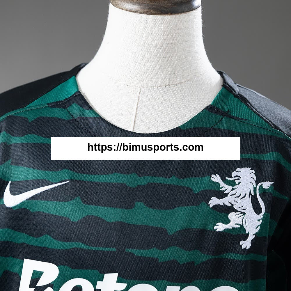 Camisola Sporting CP 25/26 Christmas Special Edition criança Kit