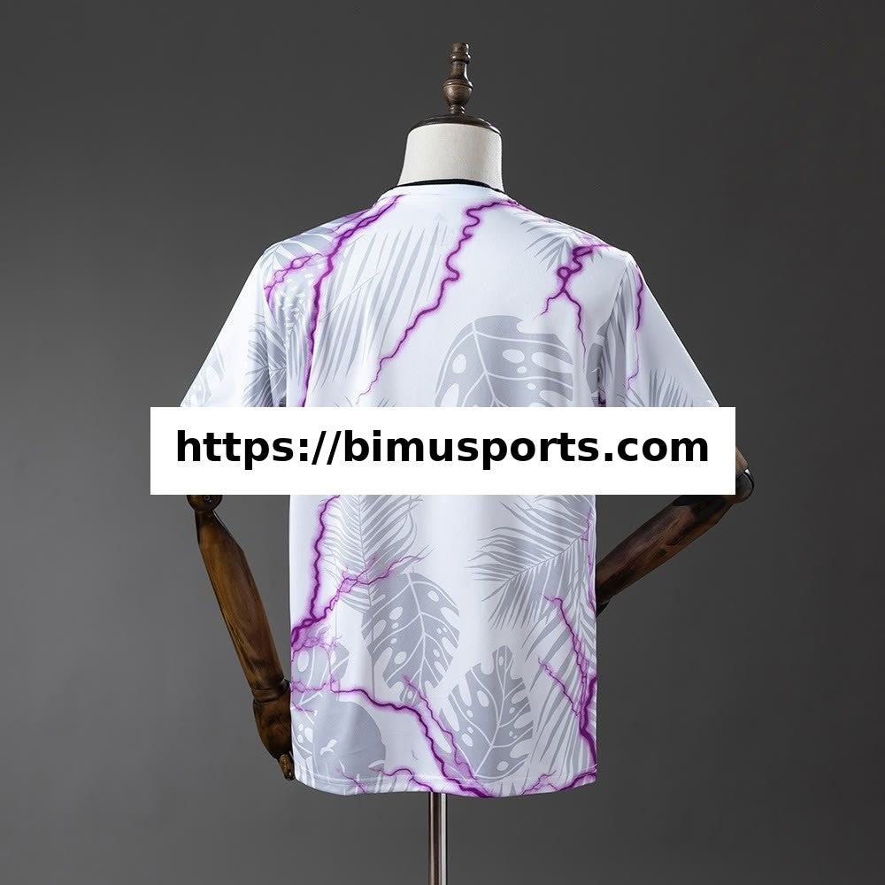 Camisola Real Madrid 25/26 Edição Especial