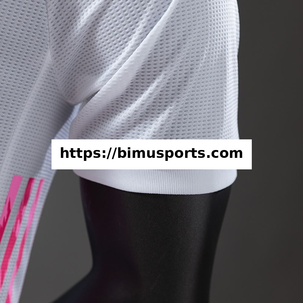 Camisola Real Madrid 2021 Versão de Jogador Retro Principal