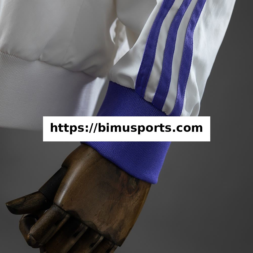 Camisola Real Madrid X Beckenbauer Corta-Vento - Miracle WhiteMagic Purple