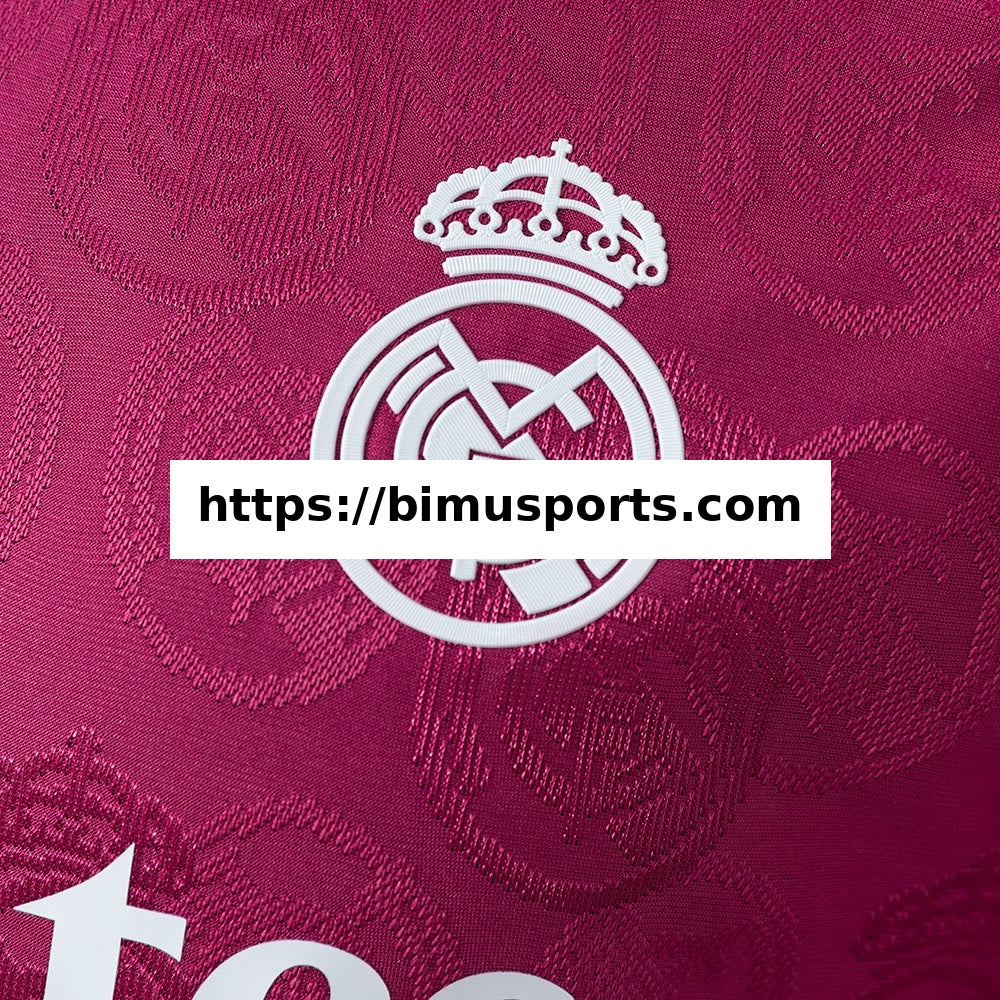 Camisola Real Madrid 26/27 Edição Especial Versão de Jogador - Vermelho Rosa