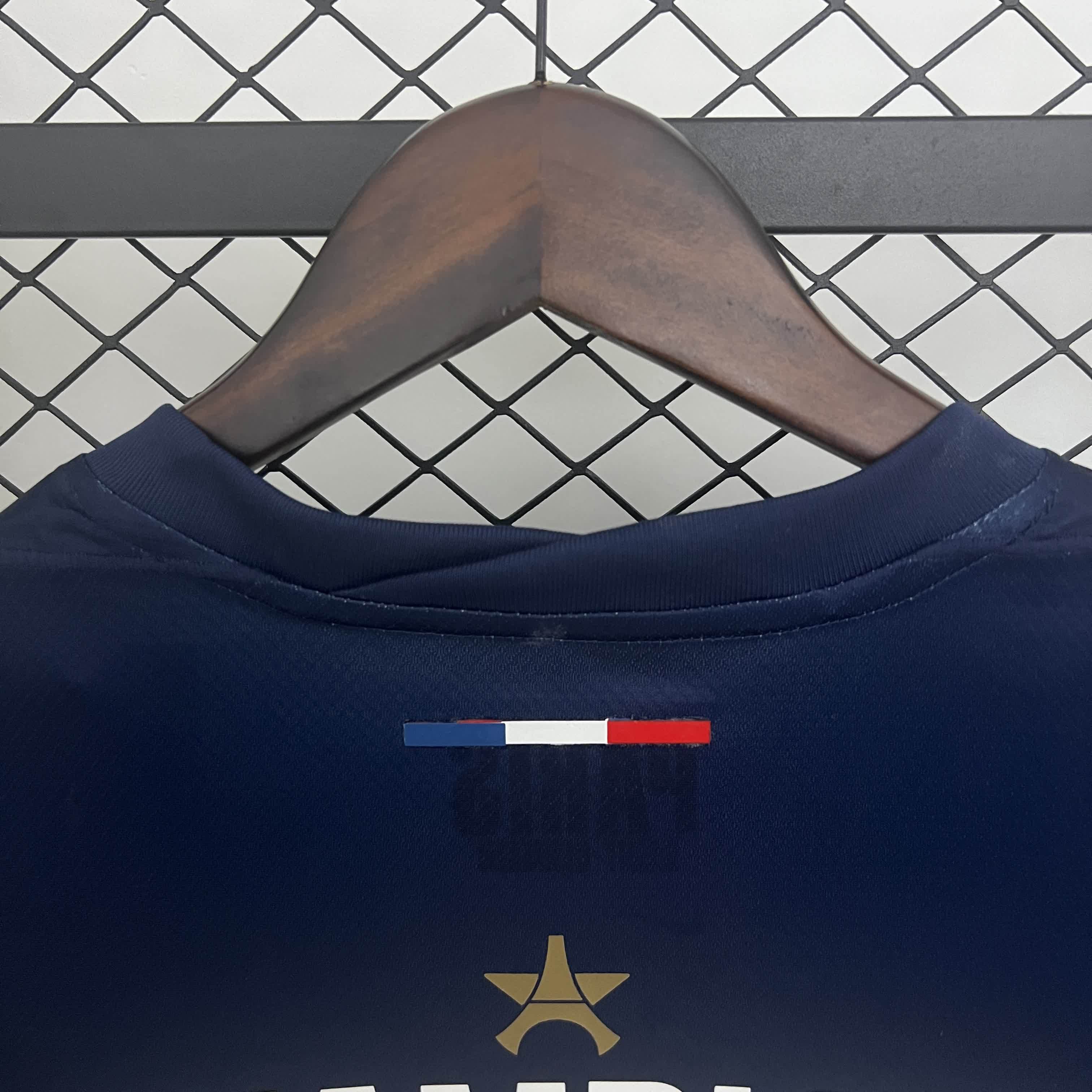24/26 PSG Edição Campeã