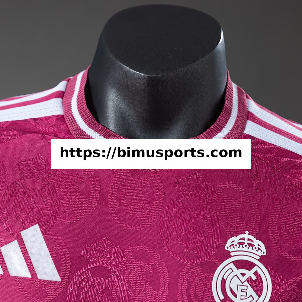 Camisola Real Madrid 26/27 Edição Especial Versão de Jogador - Vermelho Rosa