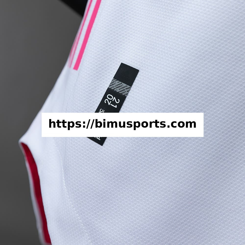 Camisola Real Madrid 2021 Principal Versão de Jogador Retro