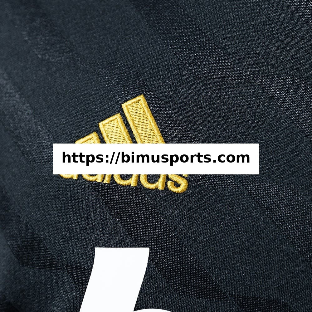 Camisola Retro Real Madrid 11/12 Alternativa