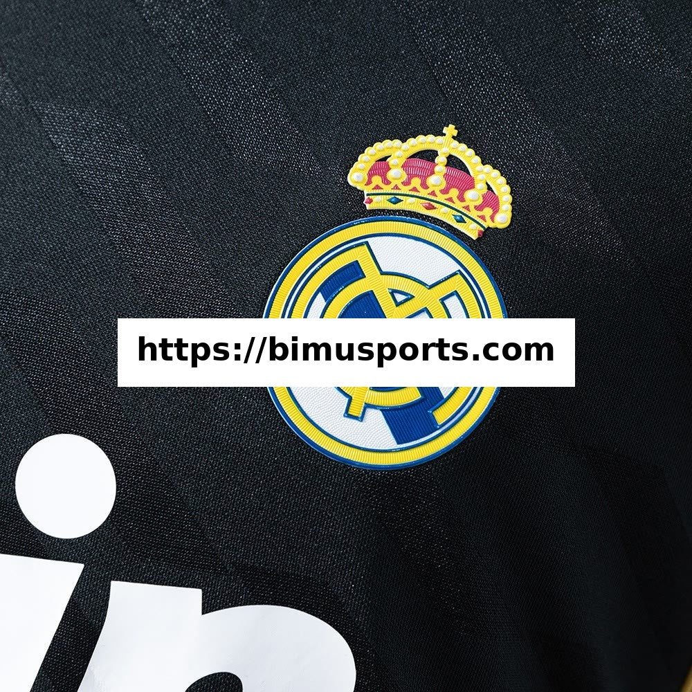 Camisola Retro Real Madrid 11/12 Alternativa