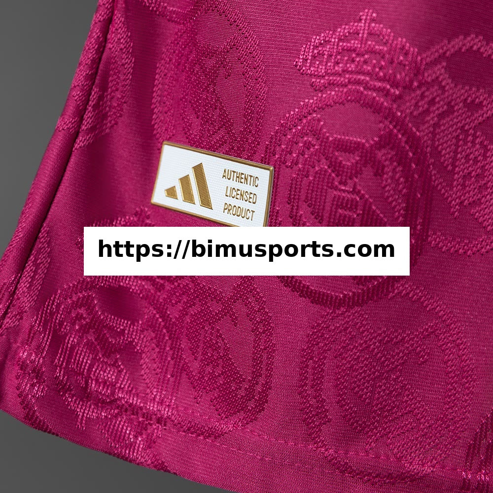 Camisola Real Madrid 26/27 Edição Especial Versão de Jogador - Vermelho Rosa