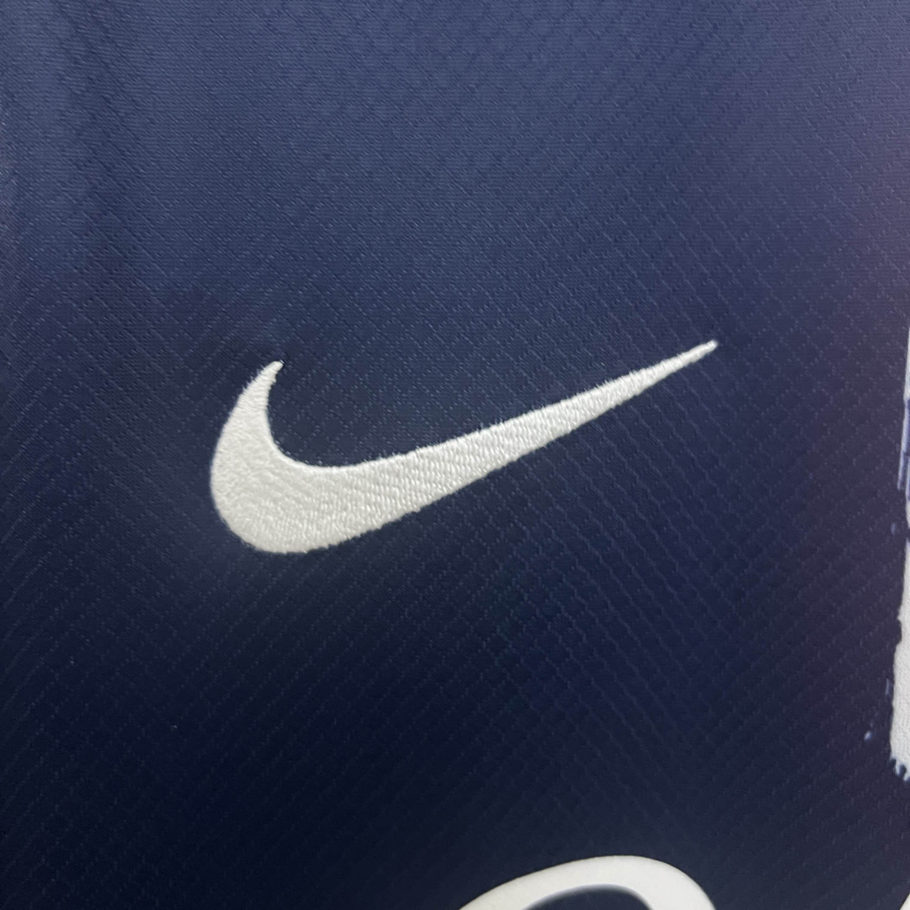 24/26 PSG Edição Campeã