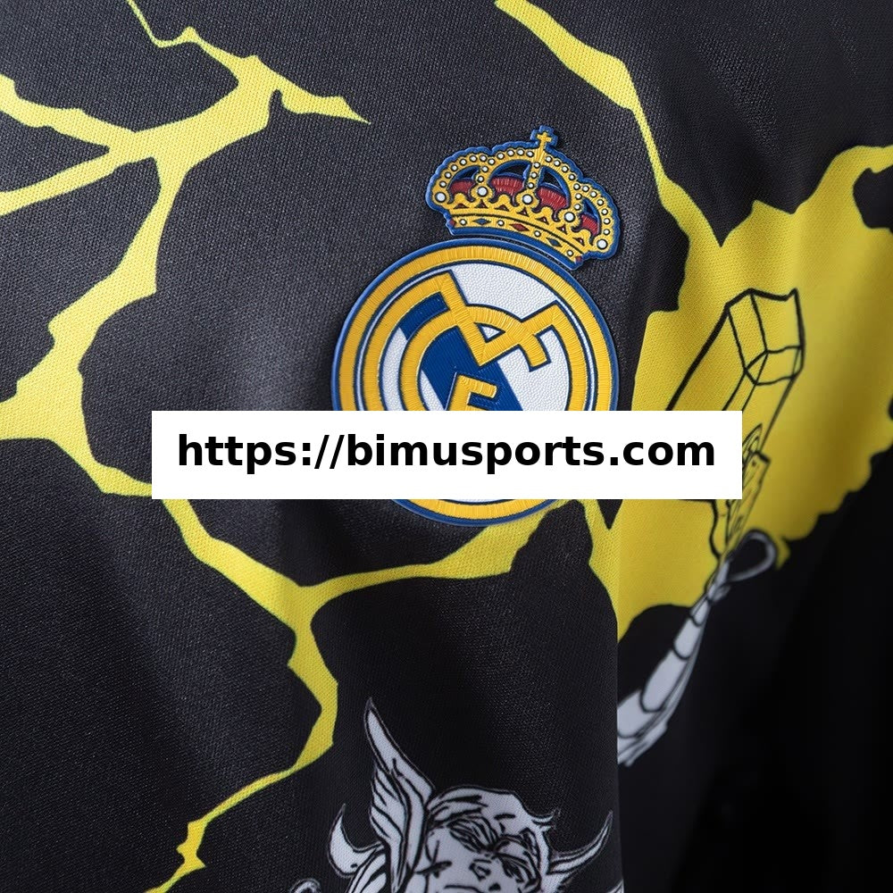 Camisola Real Madrid 25/26 Avengers - Pré-Jogo(Preto) Infantil