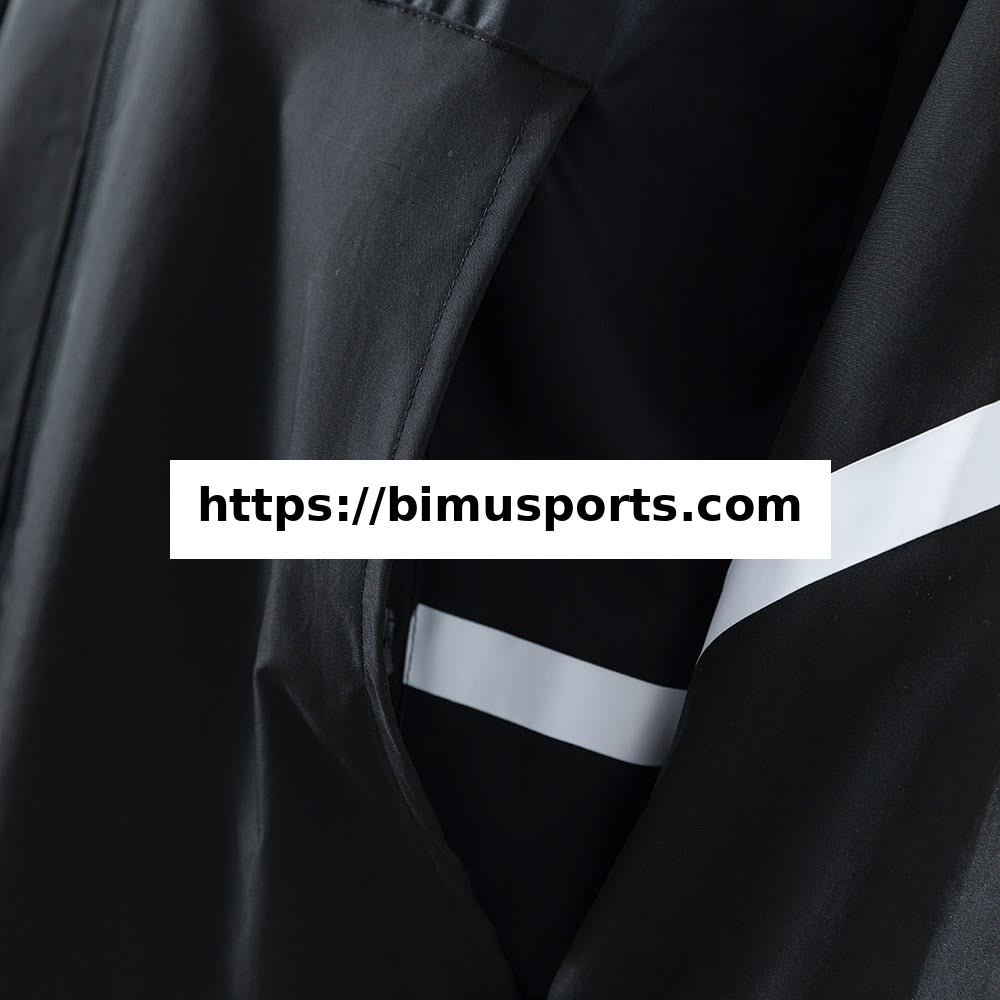 Camisola Real Madrid 25/26 Avengers - Pré-Jogo (Preto) Corta-Vento