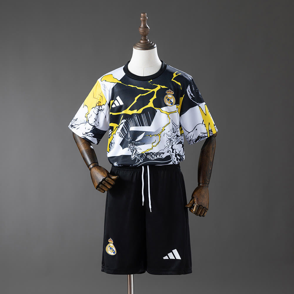 Camisola Real Madrid 25/26 Avengers - Pré-Jogo (Preto e Branco) Infantil Camisolas TAMANHO 16-28