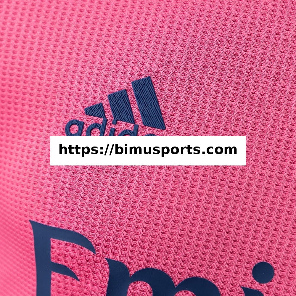 Camisola Real Madrid 2021 Versão de Jogador Retro Alternativa