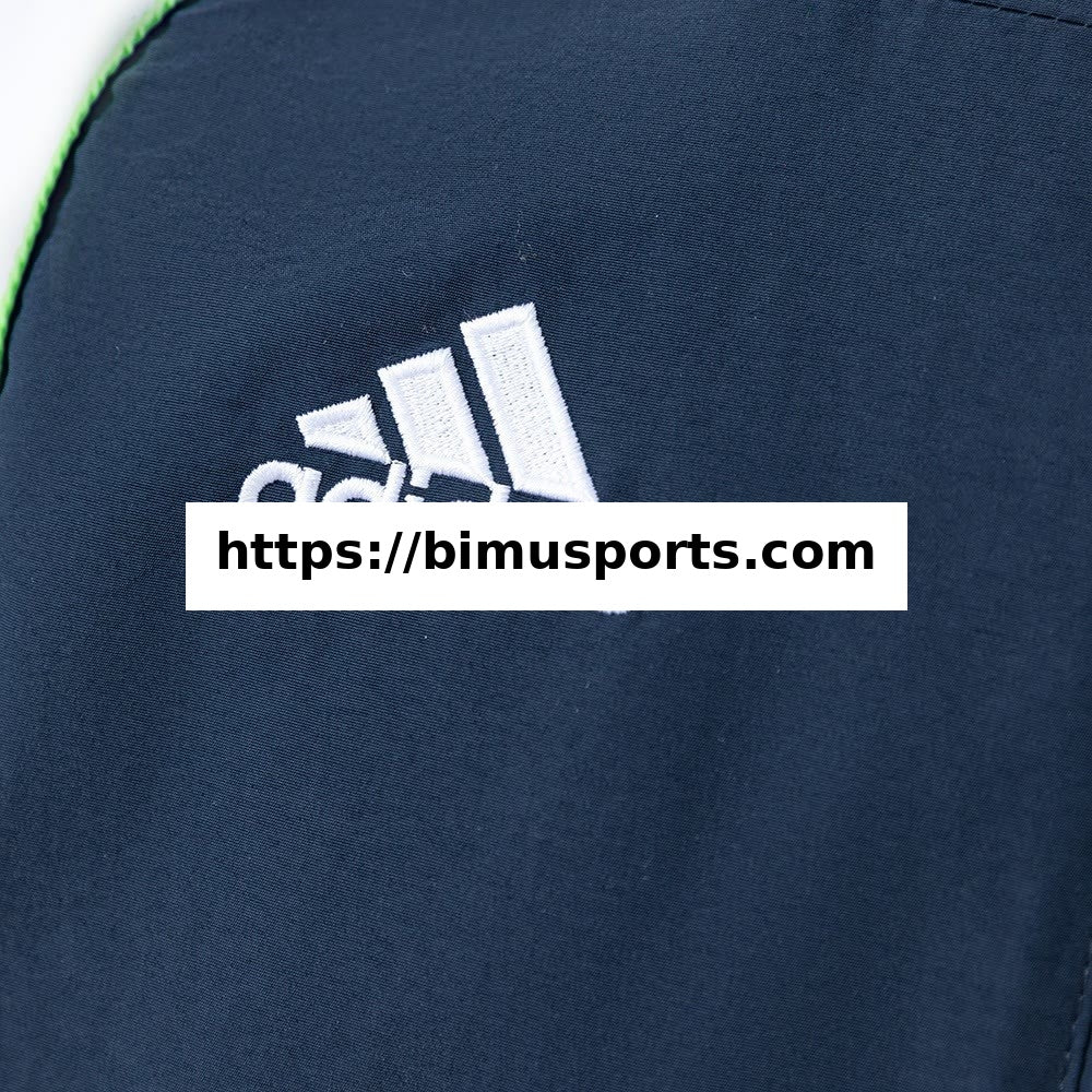 Camisola Real Madrid Corta-Vento - Azul-Marinho & Branco