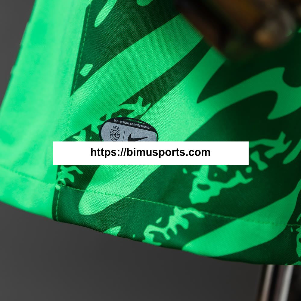 Camisola Sporting CP 25/26 Green guarda - redes