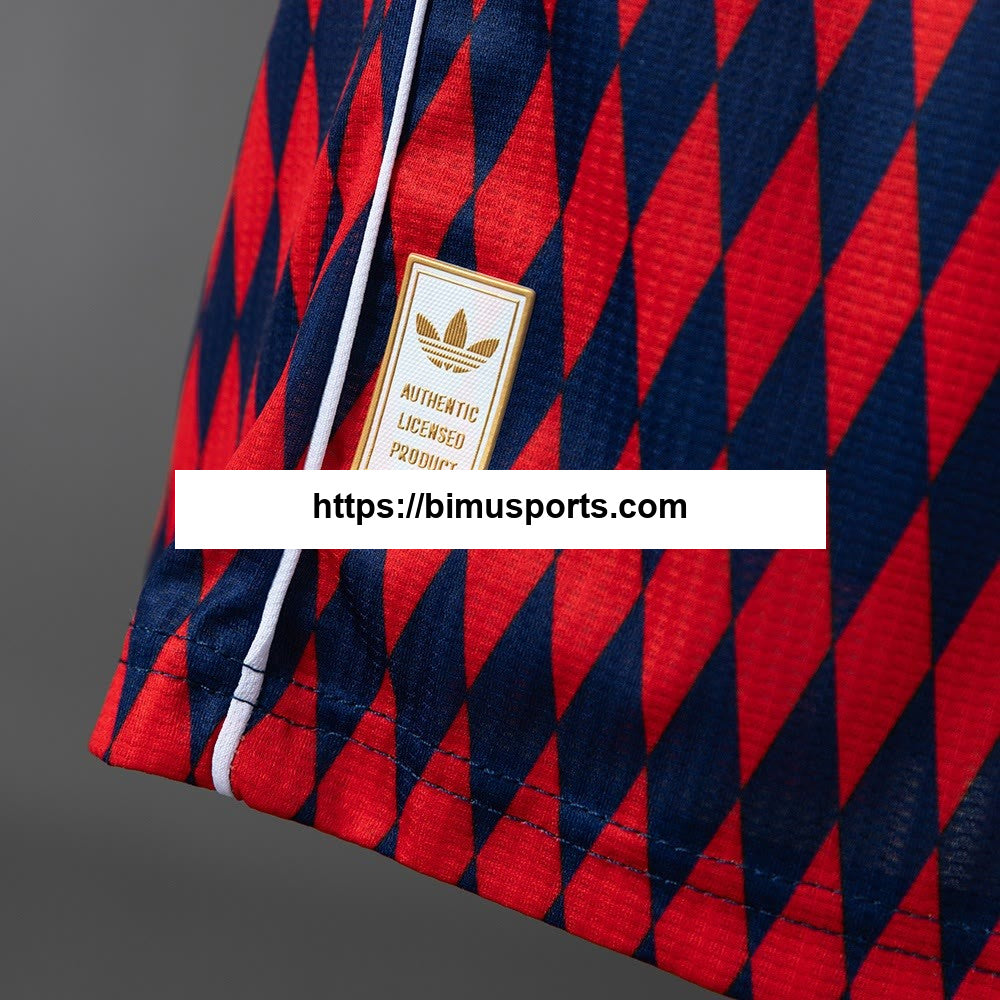 Camisola vermelha da versão do jogador do Bayern de Munique 25/26