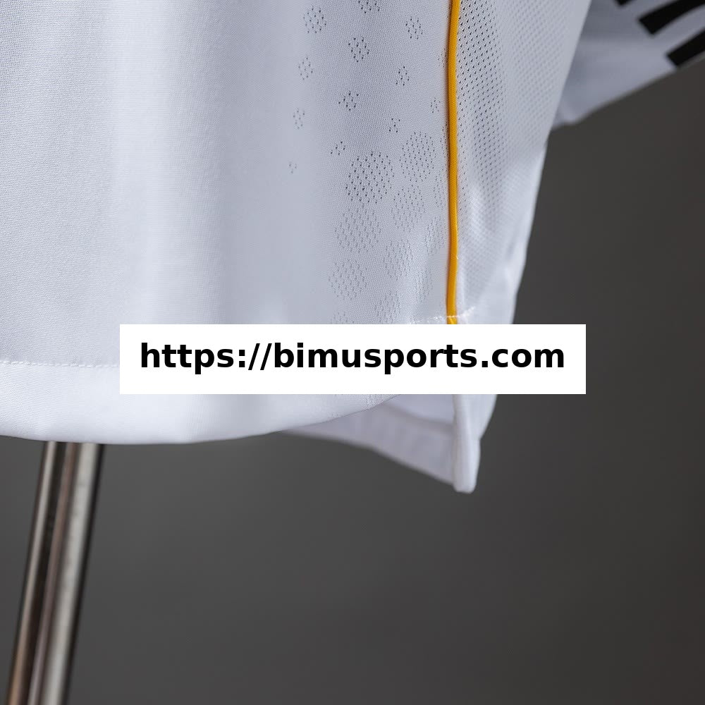 Camisola Real Madrid 25/26 Principal Manga Comprida Versão de Jogador