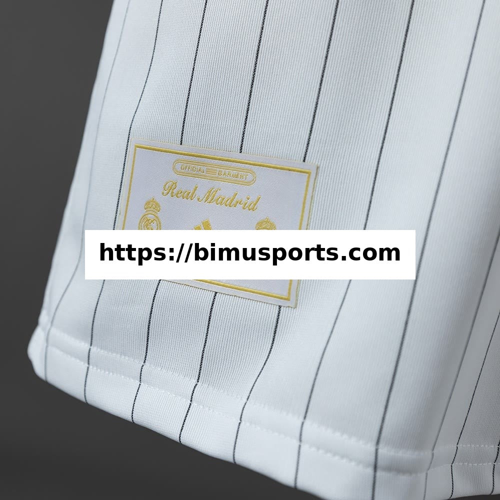 Camisola Real Madrid Terrace Icons T-shirt Branco Dourado