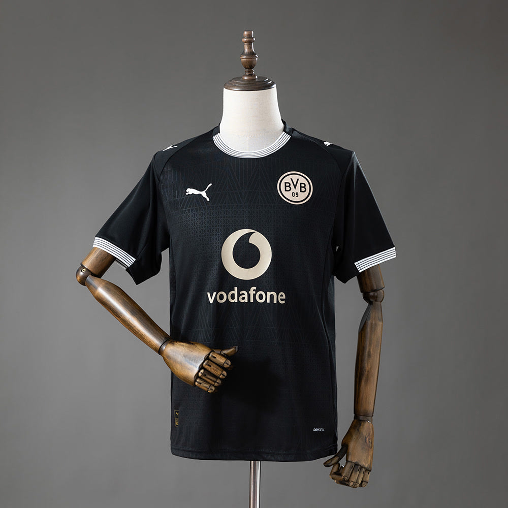 Camisola do 100º aniversário do Borussia Dortmund Rote Erde Stadium