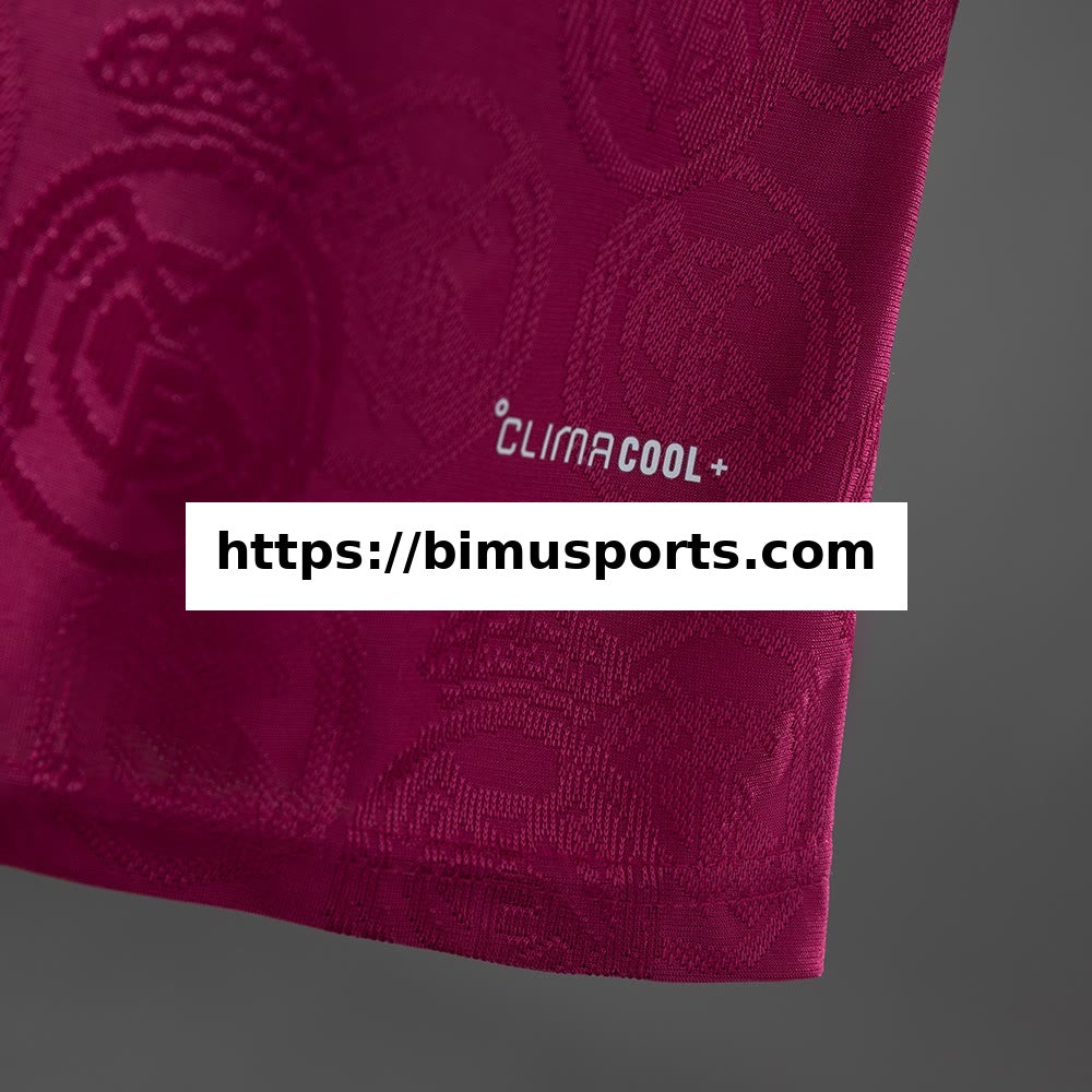 Camisola Real Madrid 26/27 Edição Especial Versão de Jogador - Vermelho Rosa
