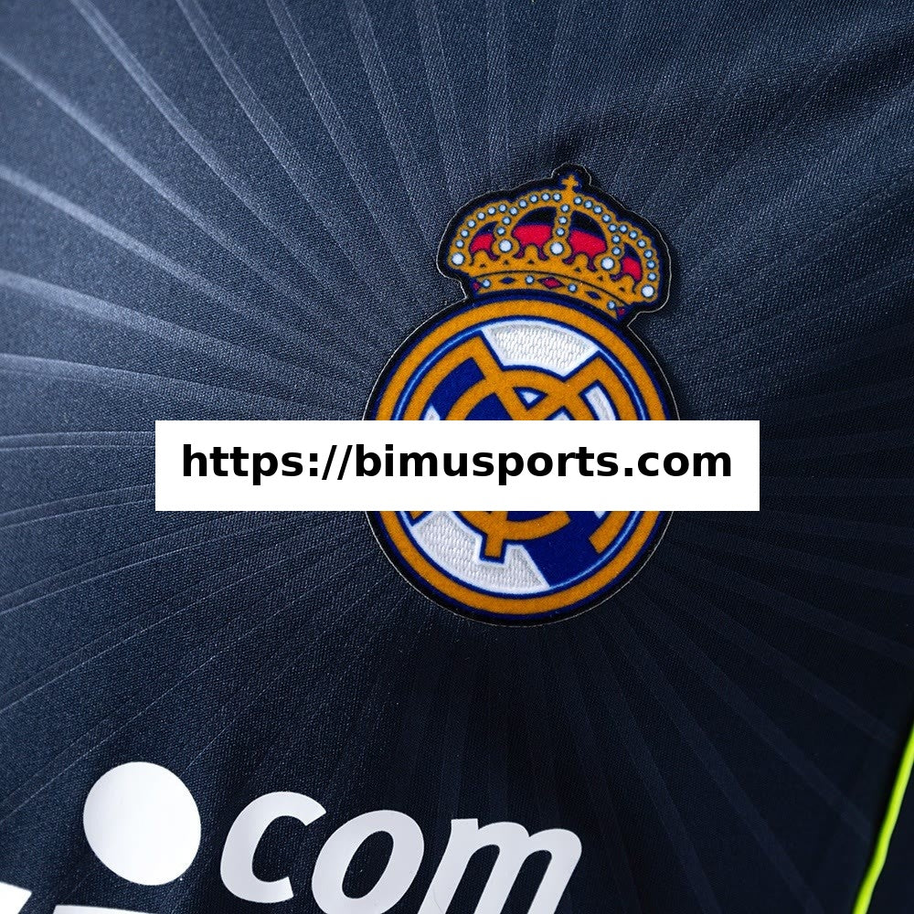 Camisola Real Madrid 201011 Alternativa Retro Versão de Jogador