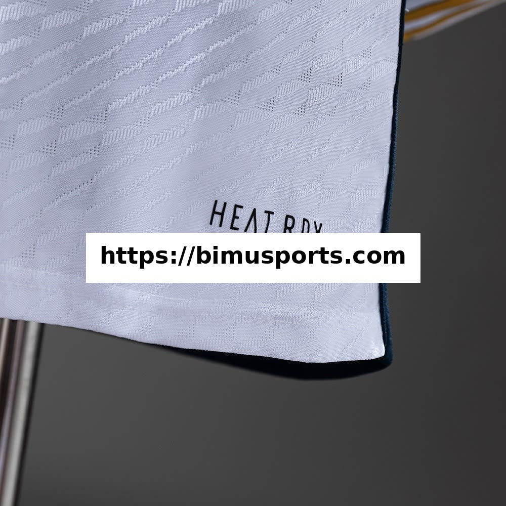 Camisola Real Madrid 23/24 Principal Manga Comprida Versão de Jogador