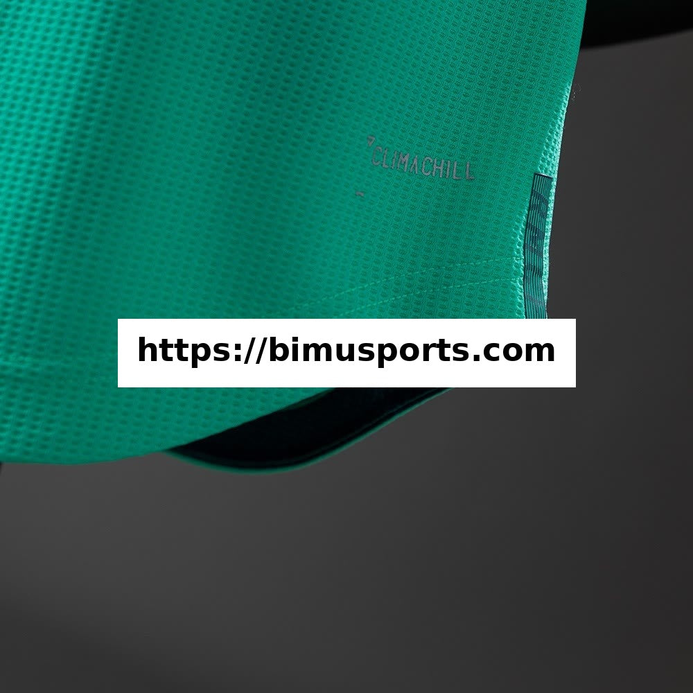 Camisola Real Madrid 1920 Terceira Alternativa Versão de Jogador Retro
