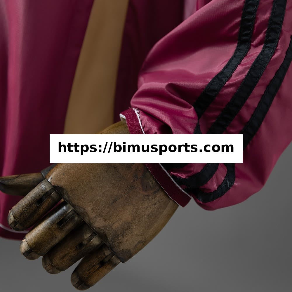 Real Madrid Casaco Reversível Corta-Vento - Bege & Vermelho