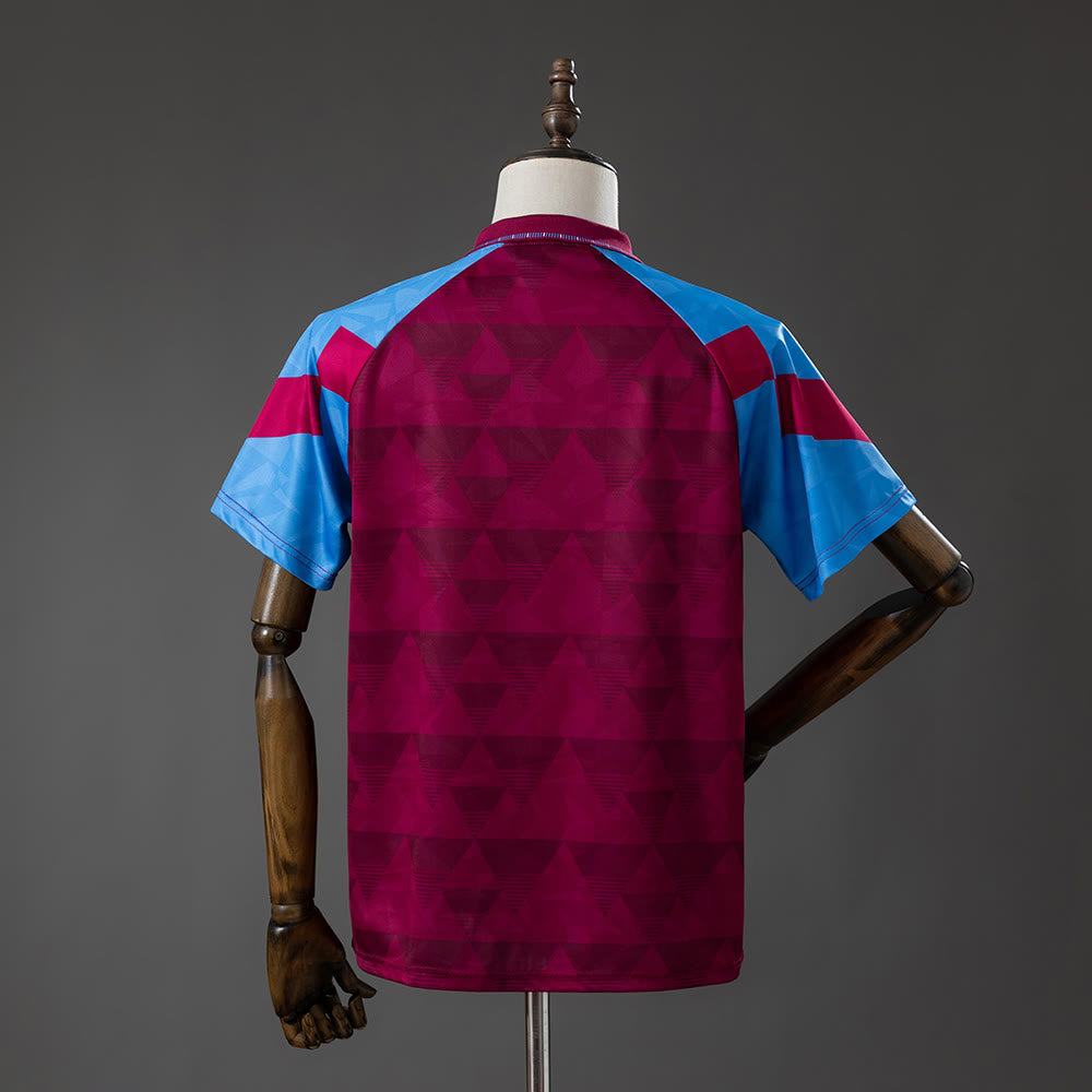 Camisola retrô do Aston Villa 19/98 Principal Stadium