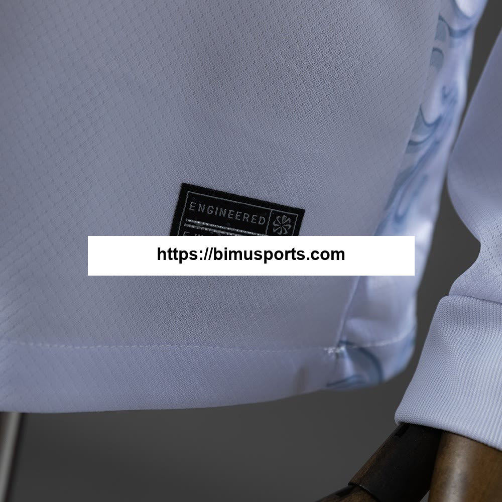 Camisola branca de manga comprida do 125º aniversário do Tottenham Hotspur