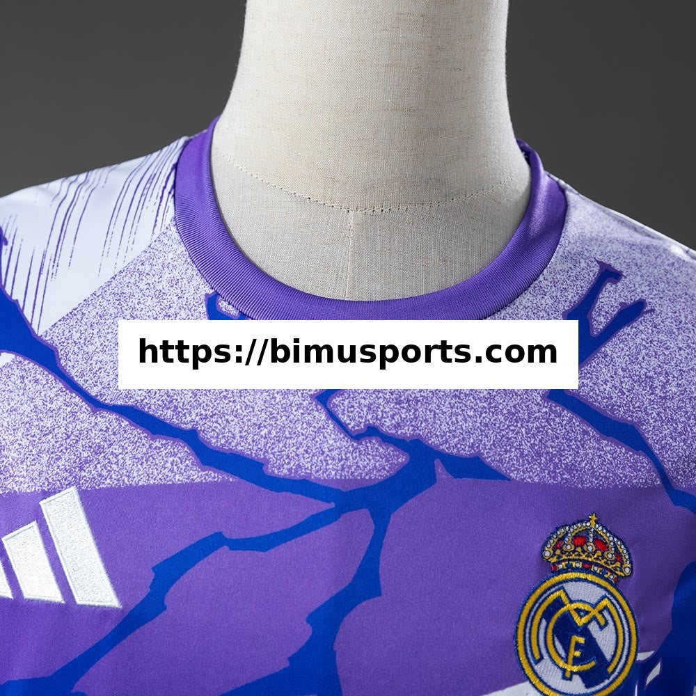 Camisola Real Madrid 25/26 Avengers - Pré-Jogo (Roxo)