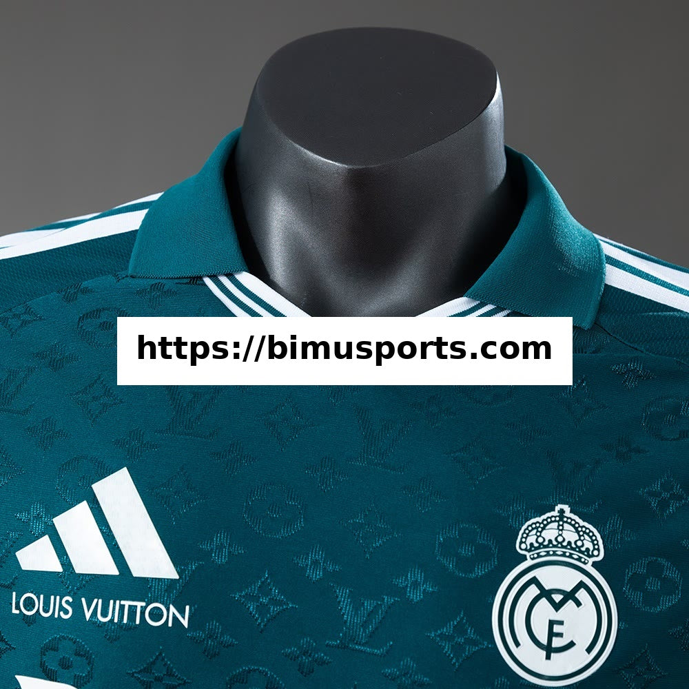 Camisola Real Madrid 26/27 Edição Especial - Escuro Verde Versão de Jogador